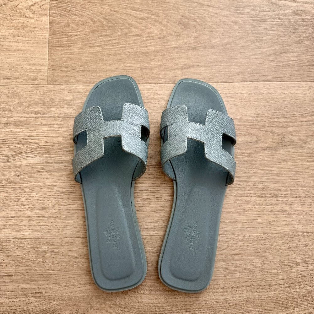 Hermes Oran sandals Grey size 37